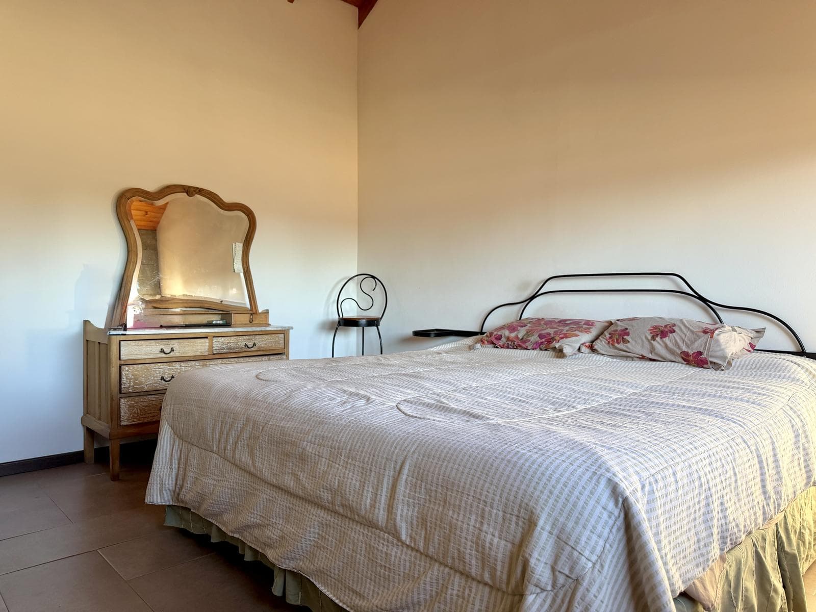 House for Sale in the "Girasoles del Limay" Neighborhood