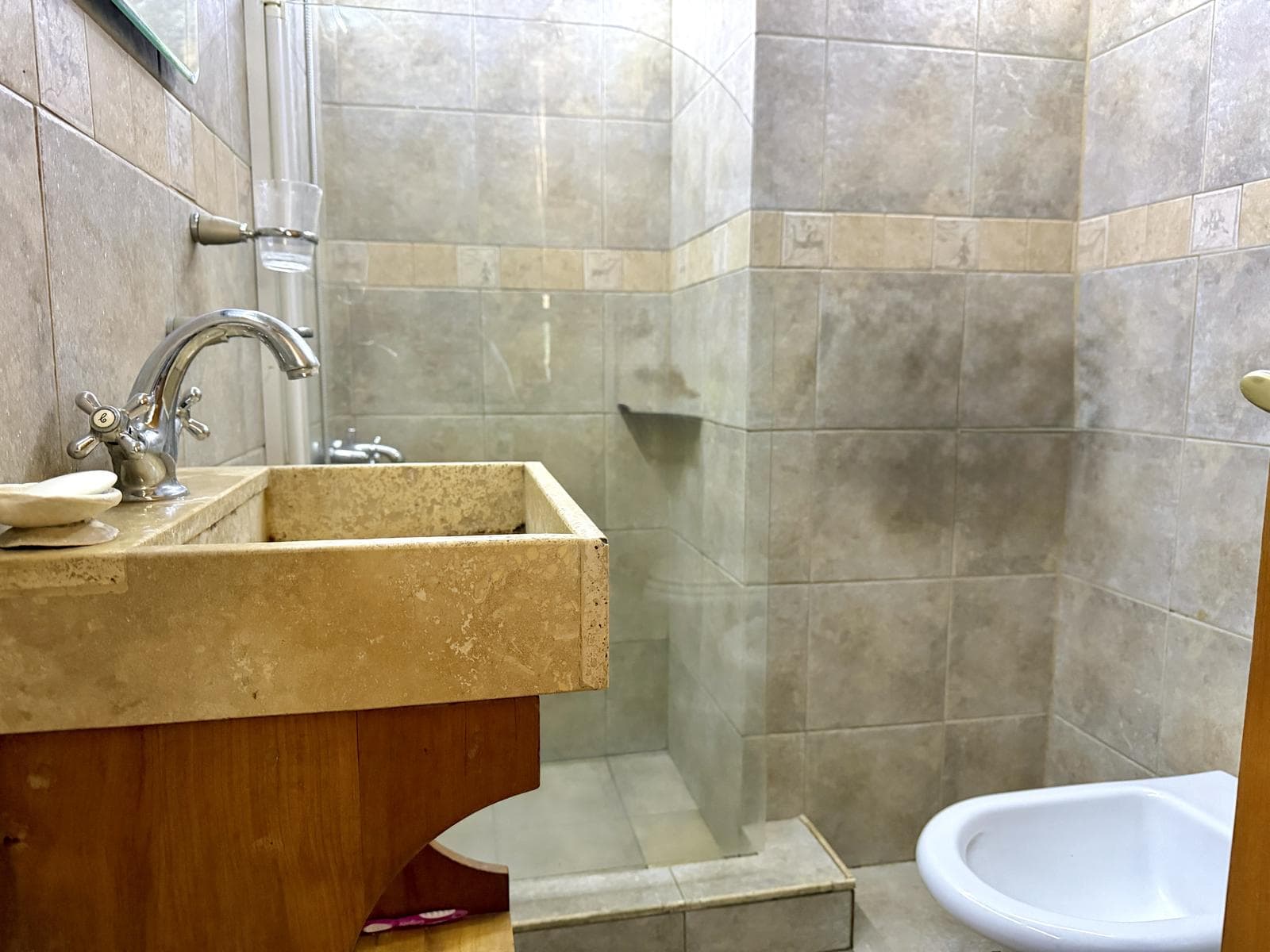House for Sale in the "Girasoles del Limay" Neighborhood
