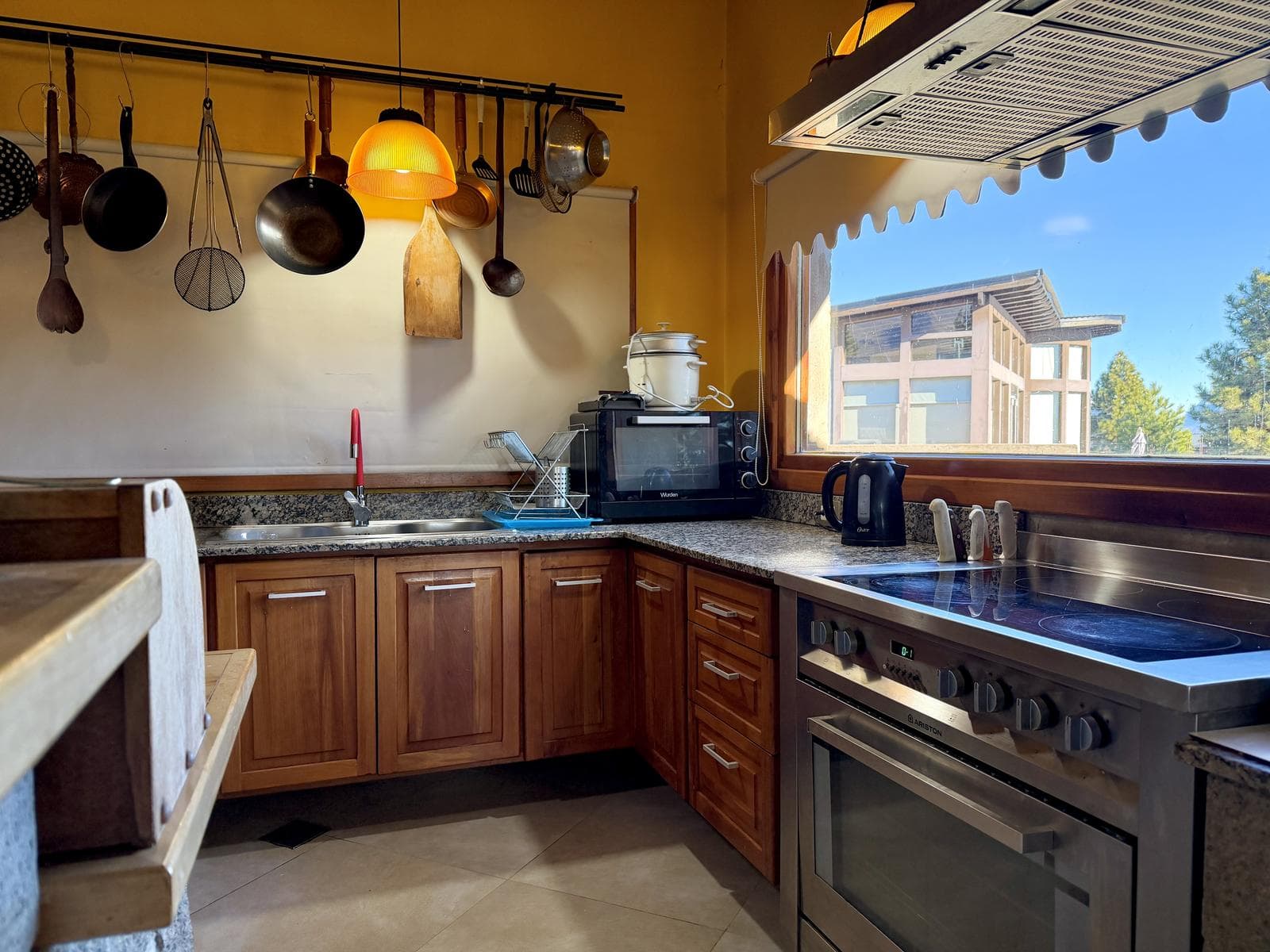 House for Sale in the "Girasoles del Limay" Neighborhood