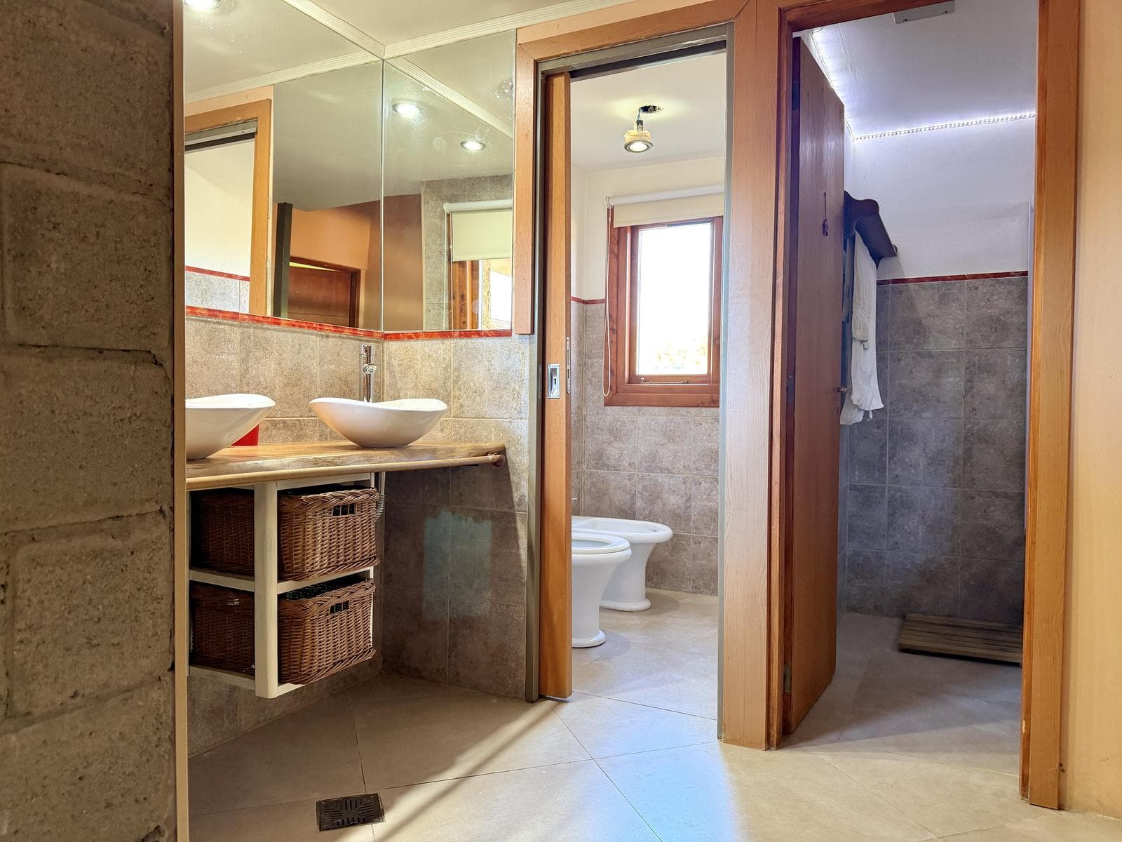House for Sale in the "Girasoles del Limay" Neighborhood