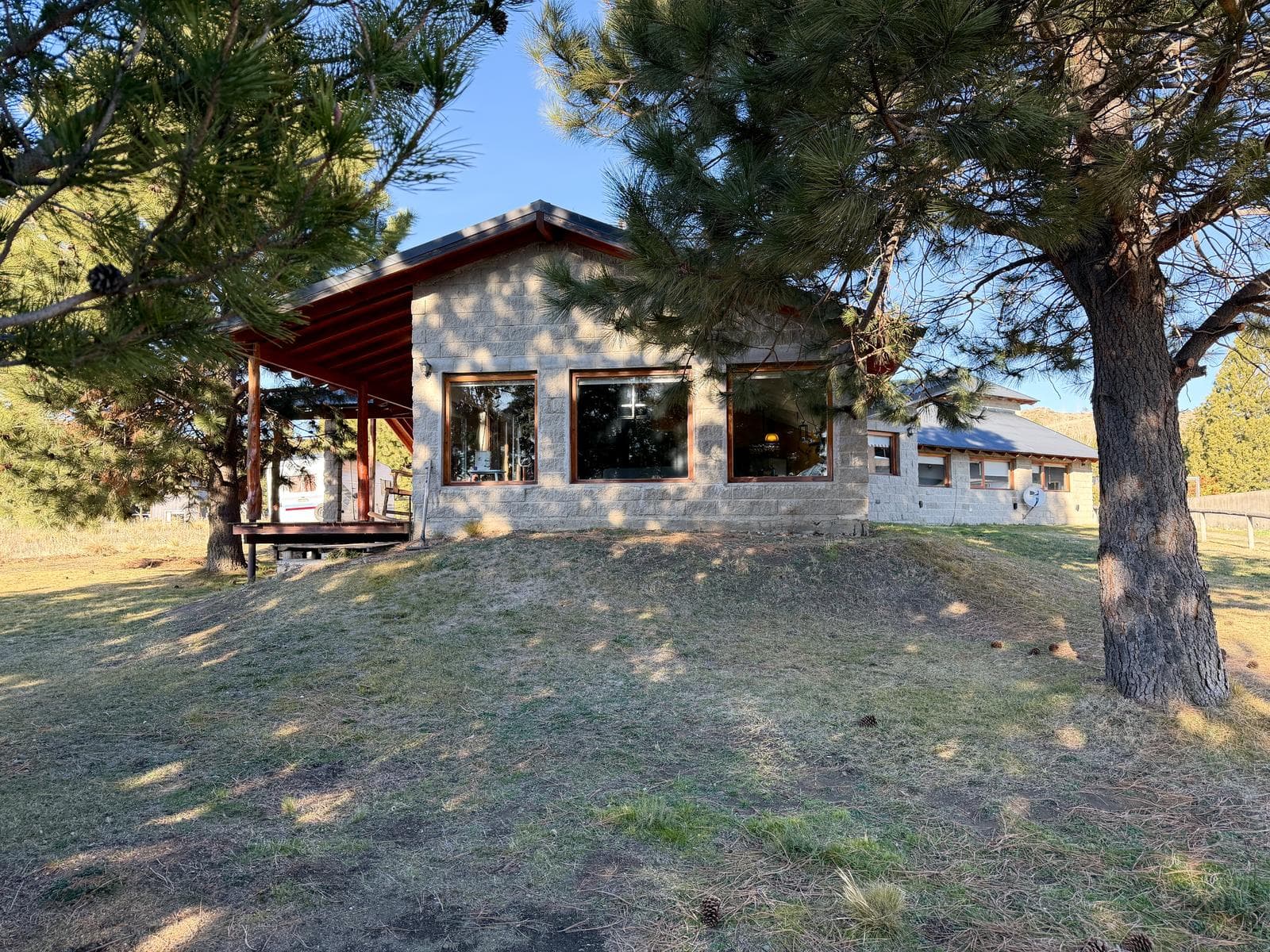 House for Sale in the "Girasoles del Limay" Neighborhood