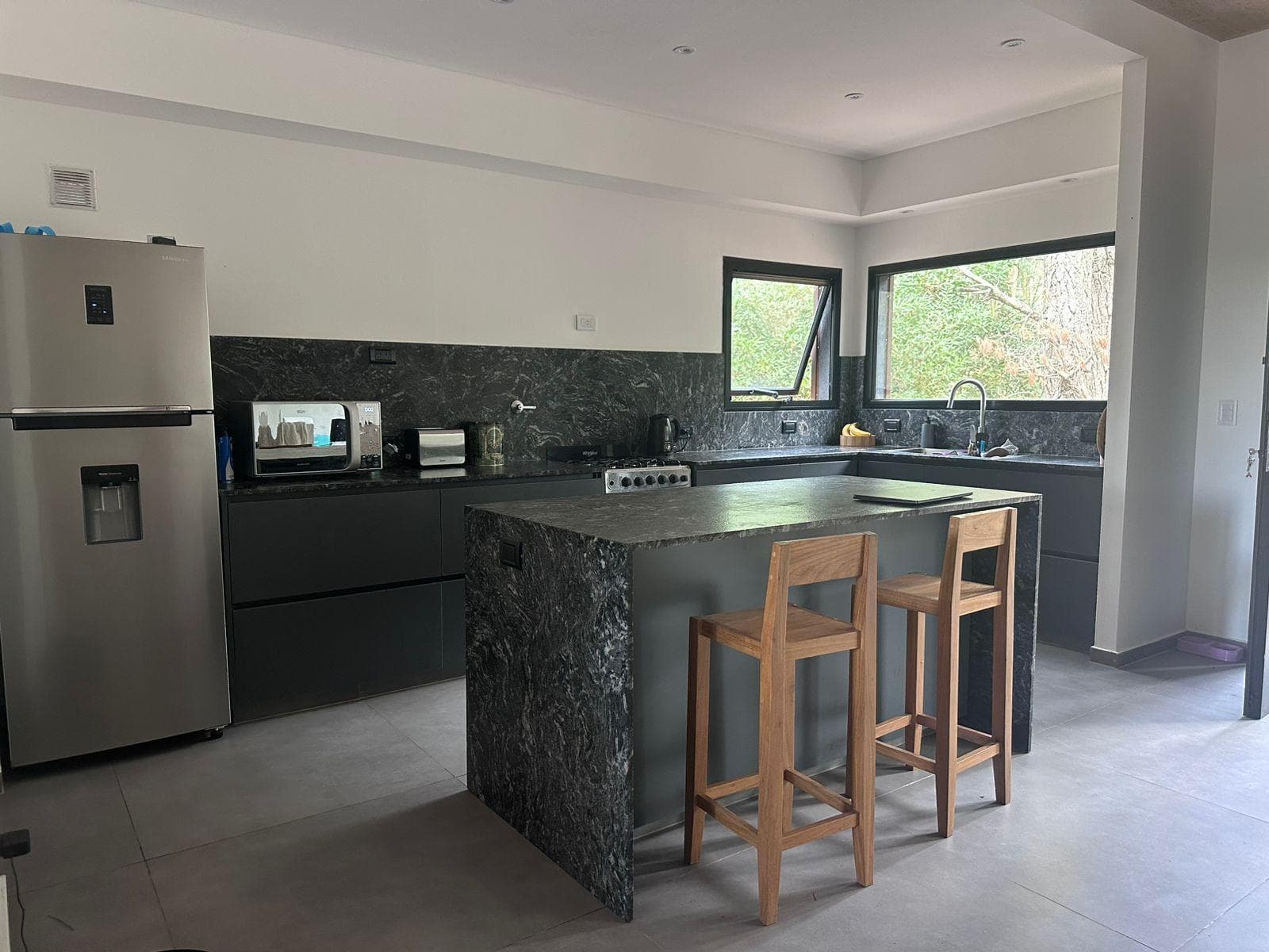 Modern 4-room house for rent in Mar de las Pampas