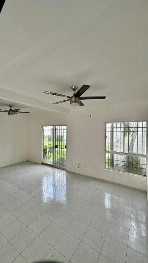 HOUSE FOR SALE IN PARAISO VILLAS WITH AMENITIES