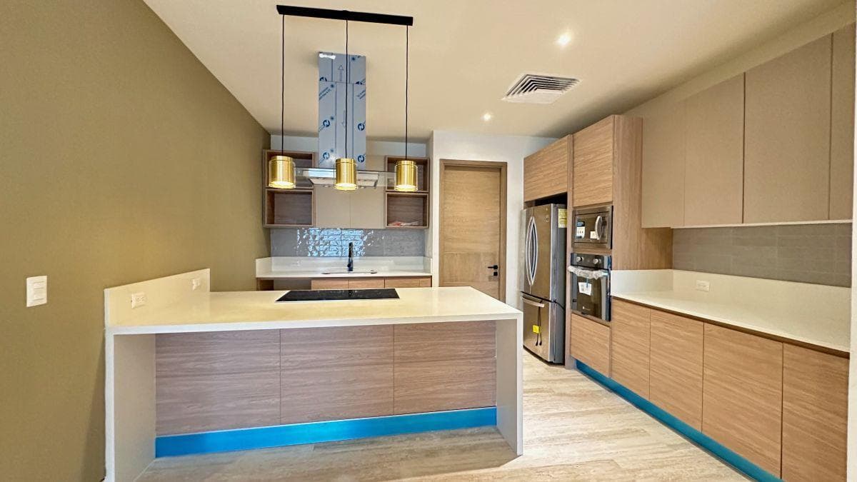 APARTMENT FOR SALE IN VELA TOWERS WITH A VIEW OF THE AMENITIES