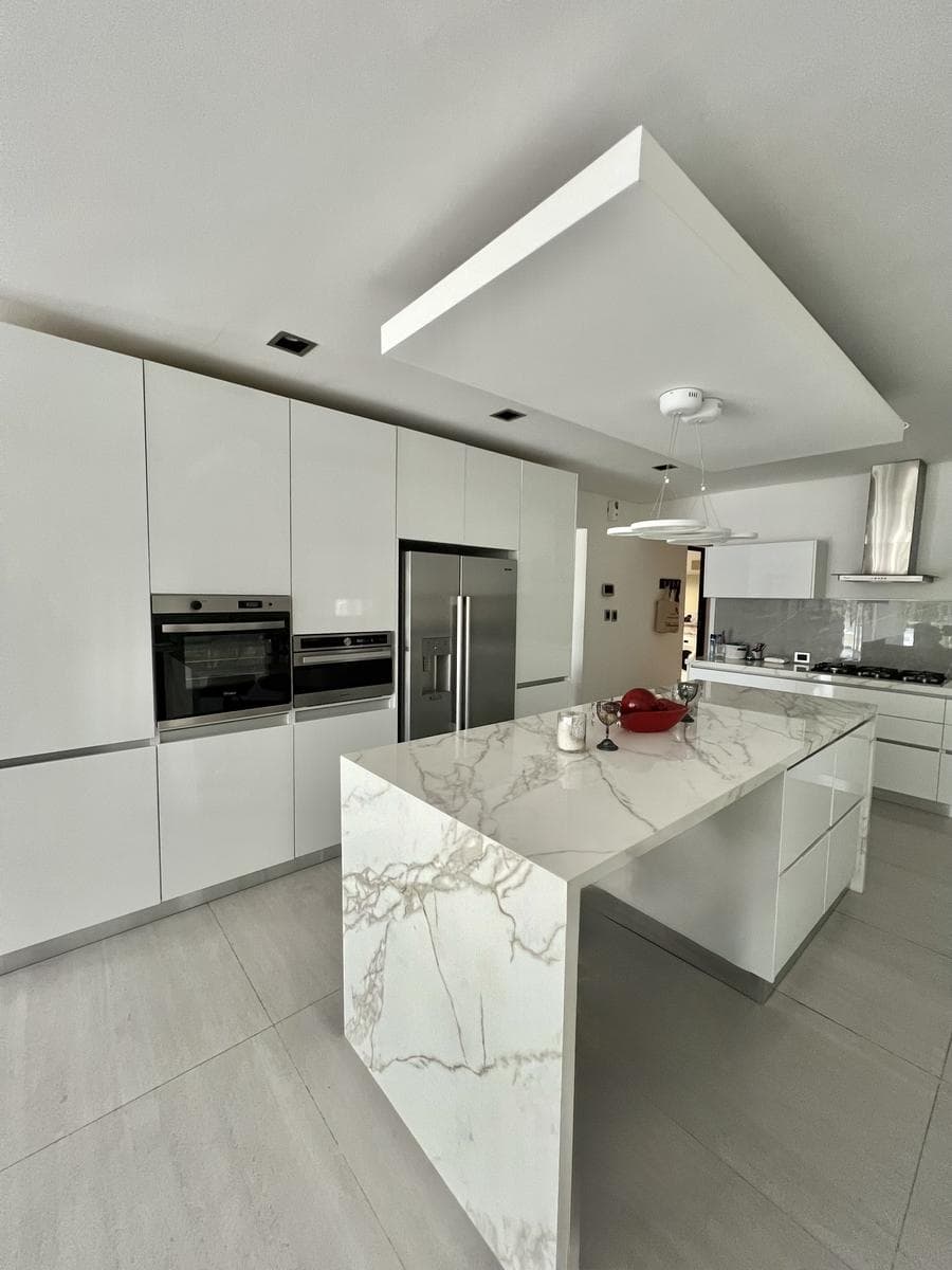 House for Sale in El Golf Nordelta