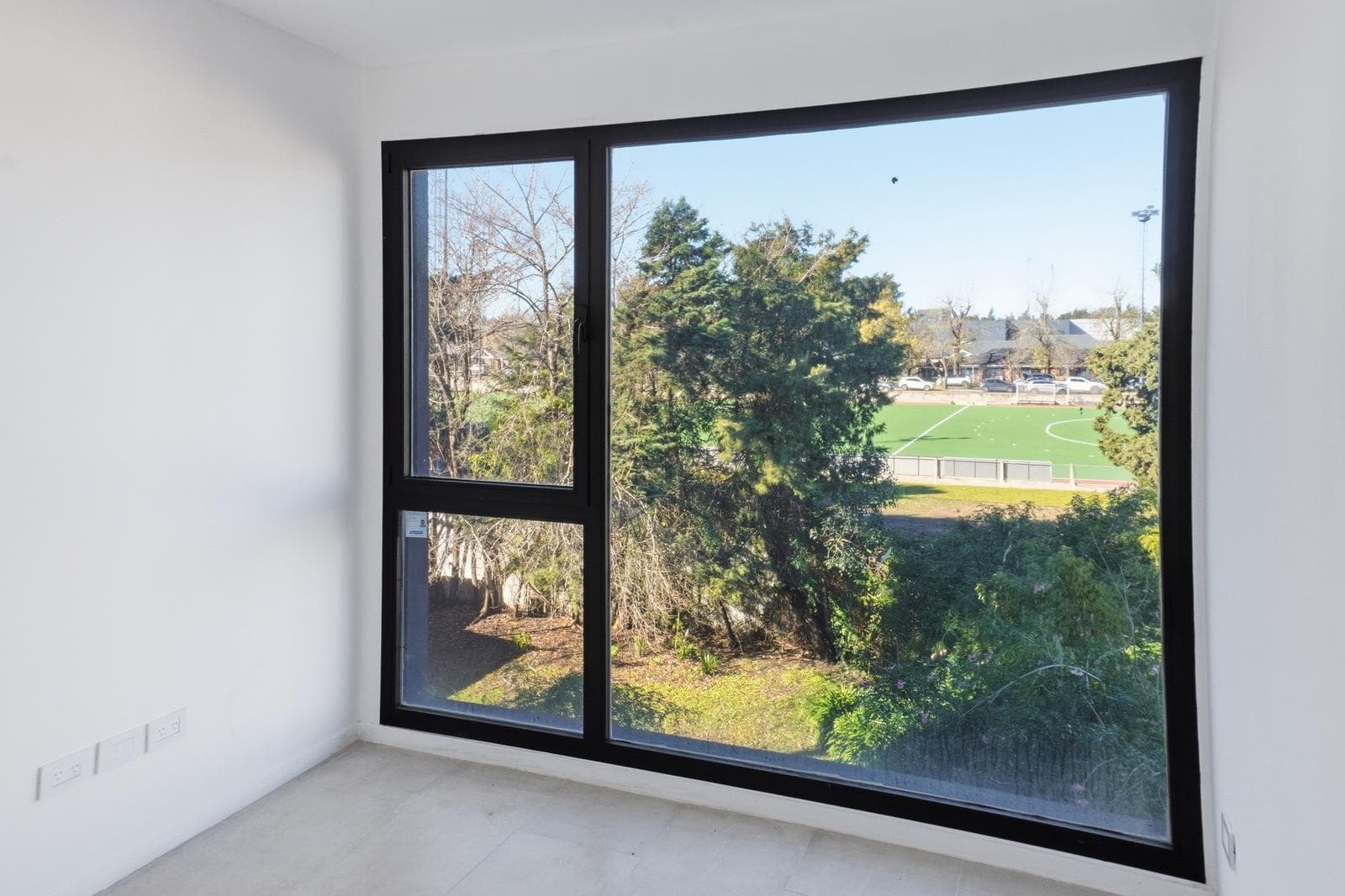 FOR SALE: 3-Bedroom Apartment with Garage and Amenities in Tortugas Golfers