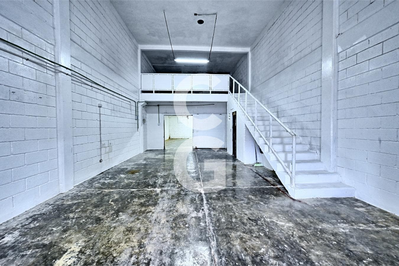 Warehouse for Rent at the Cancún Central Market with 2 Cold Storage Rooms, 194 m2