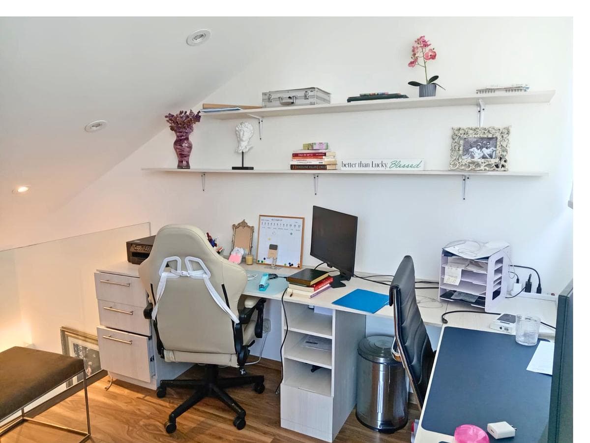 Penthouse for Sale in Acacias with a Private Roof Garden and Double-Height Ceilings
