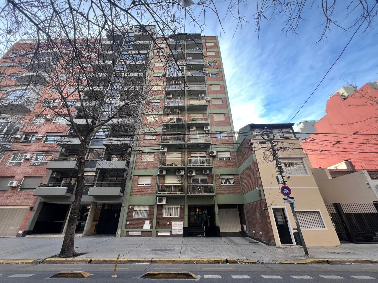3-bedroom apartment with garage. Belgrano.