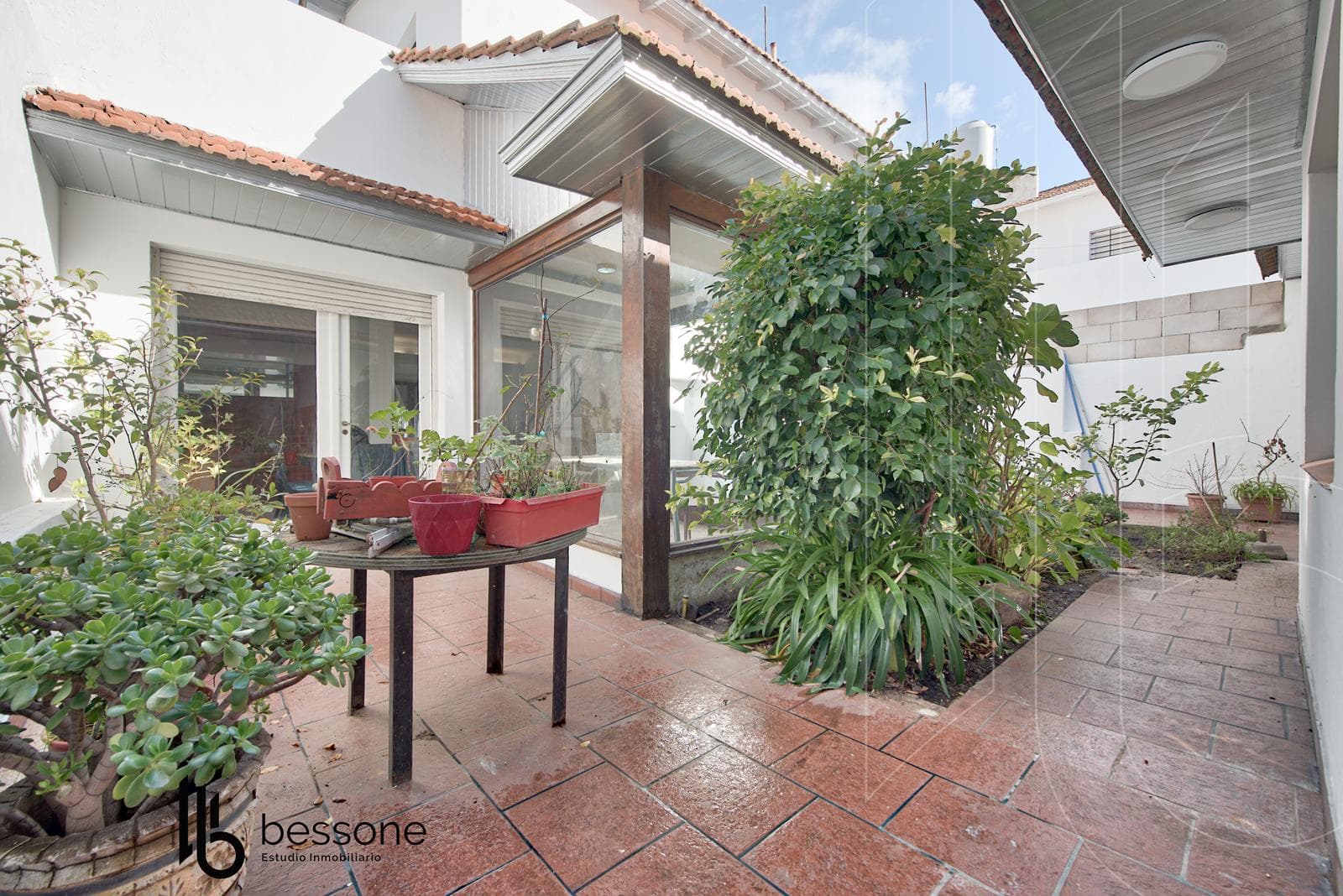 House in La Perla