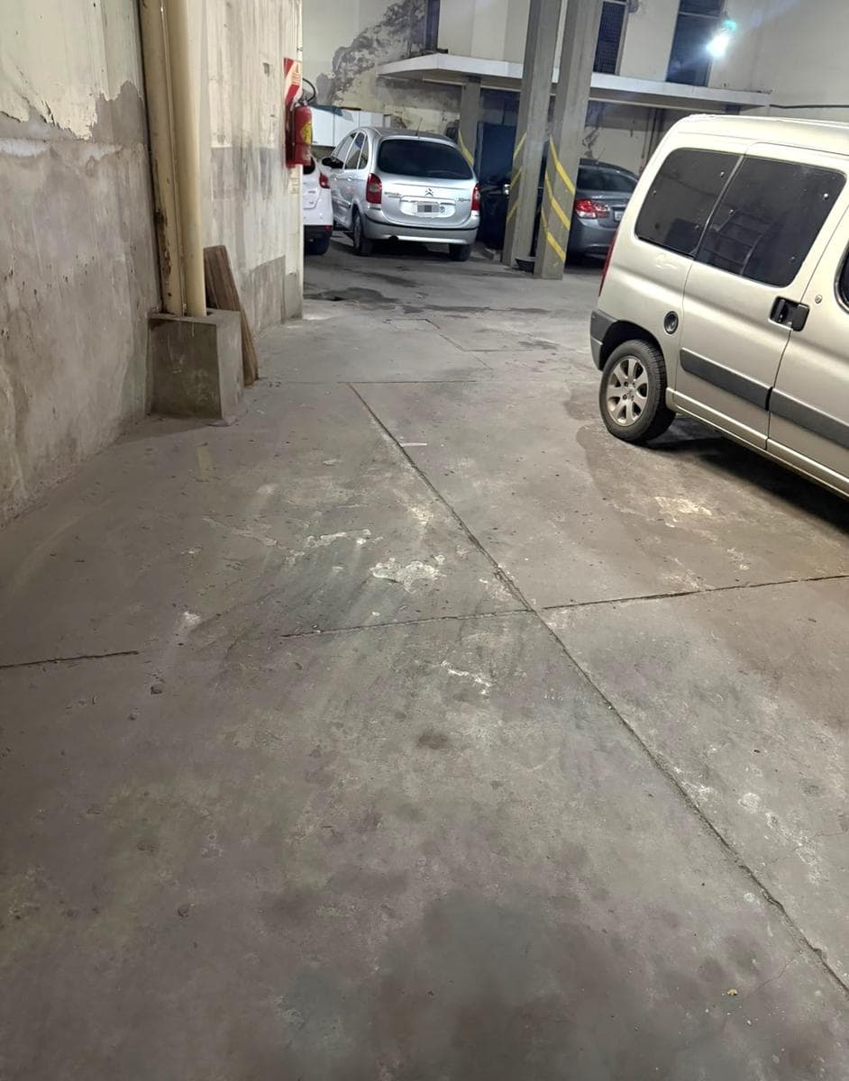 79 LACARRA: FIXED COVERED PARKING SPACE