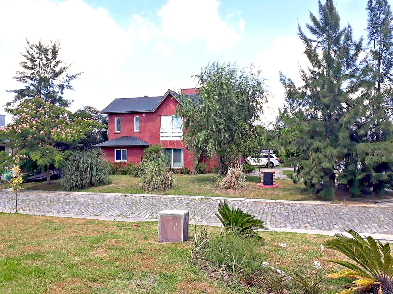 House for Sale or Rent in Brickland, 6 Rooms