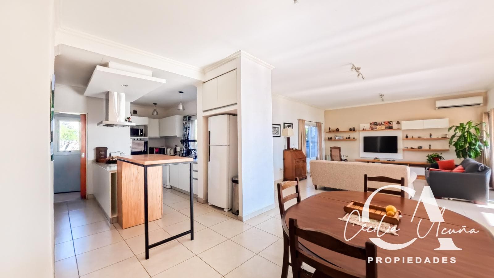 House for Sale in La Laguna