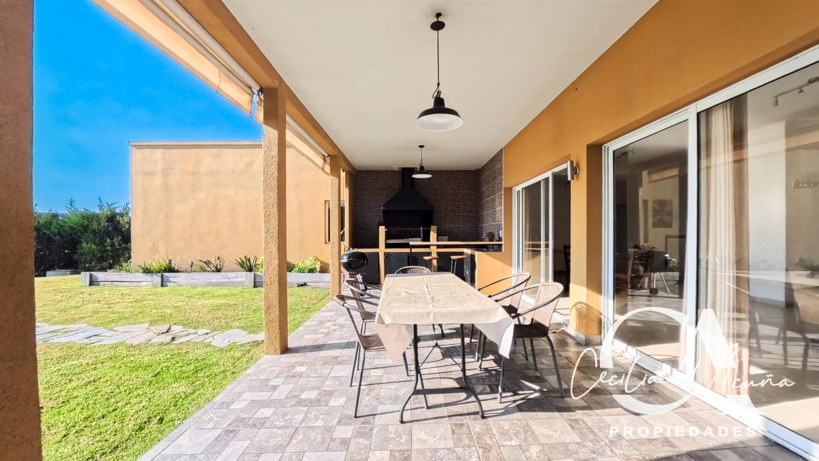 House for Sale in La Laguna