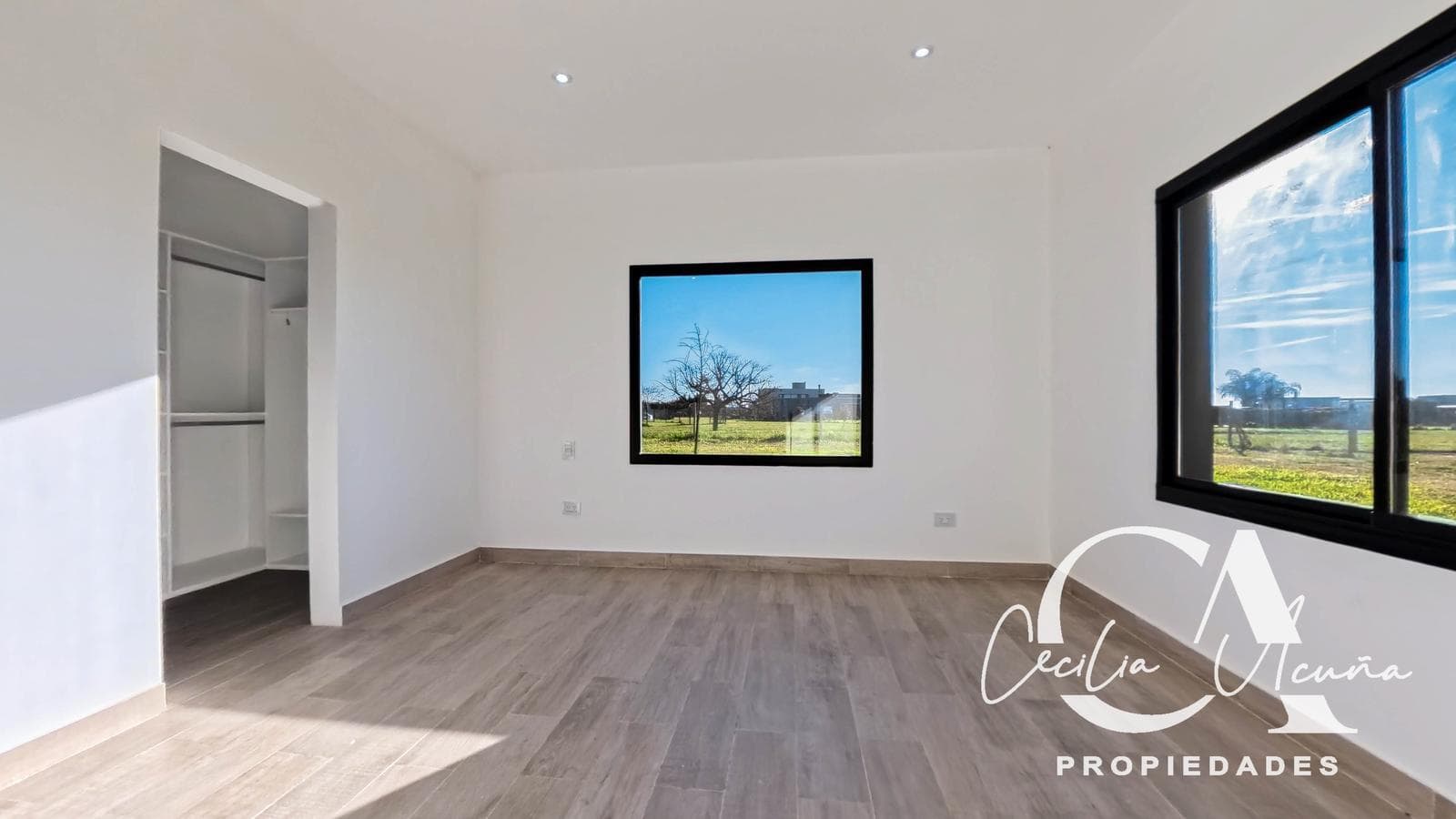 House for Sale in Country San Sebastian