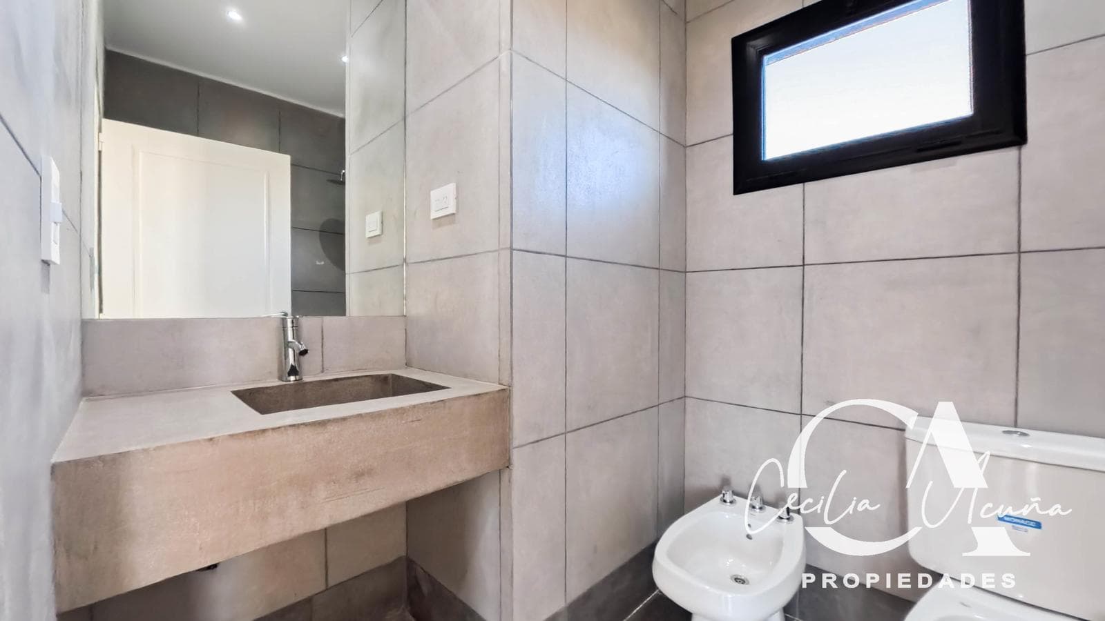House for Sale in Country San Sebastian