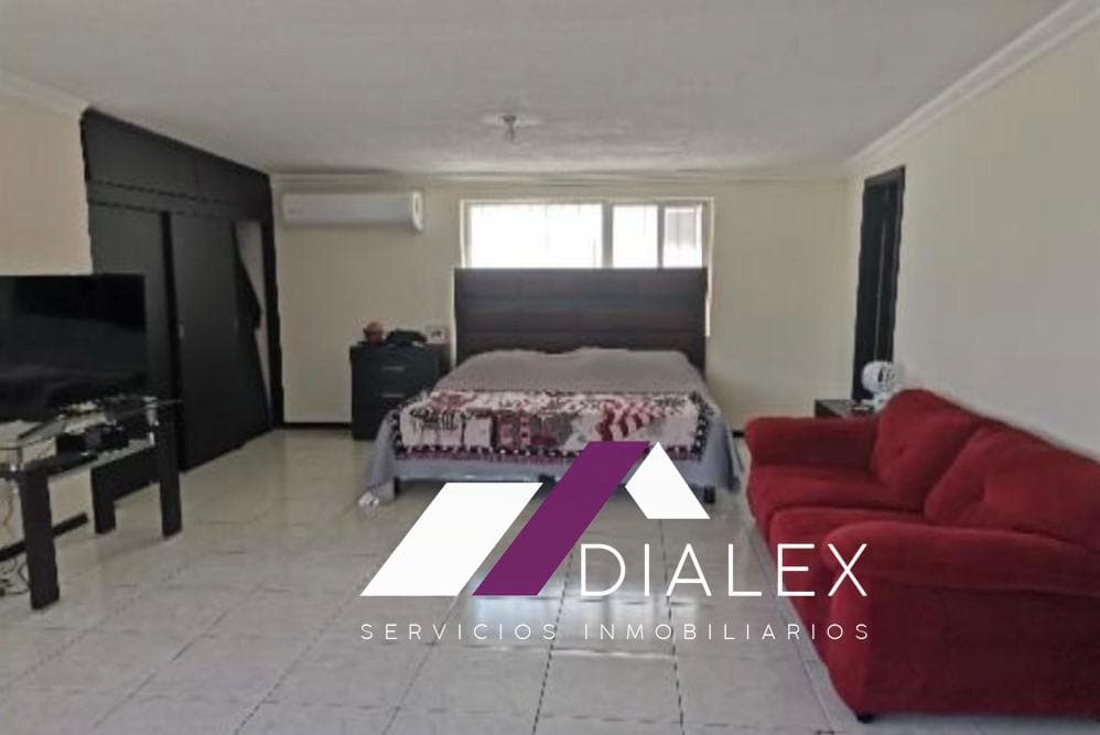 House for SALE or RENT, 623 m2 - COL. CONTRY in Monterrey, Nuevo León