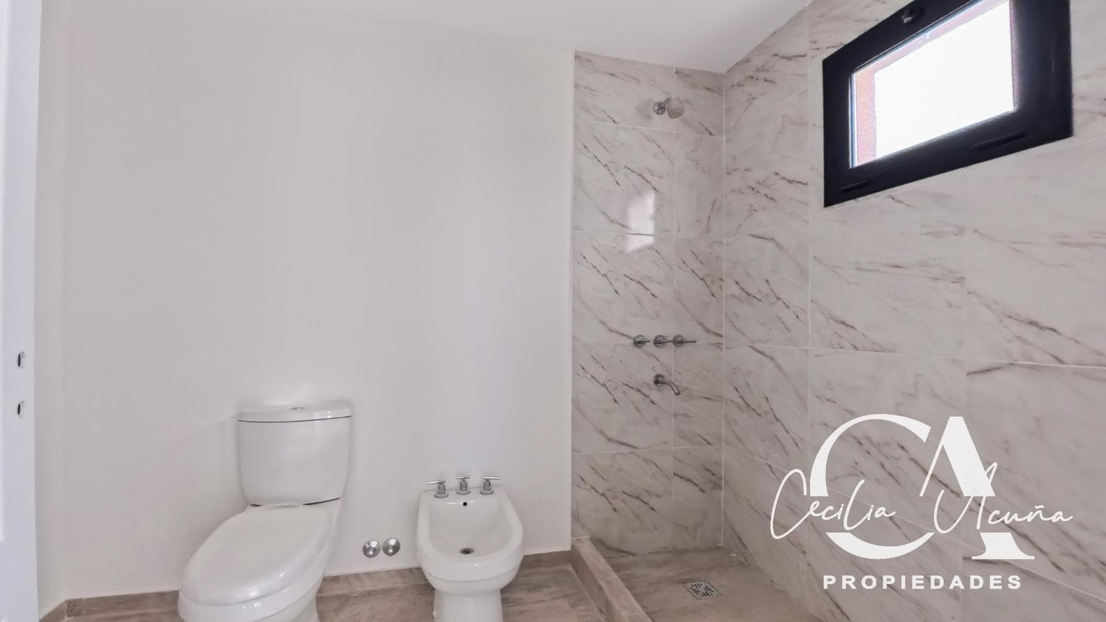 House for Sale in La Laguna, San Sebastián