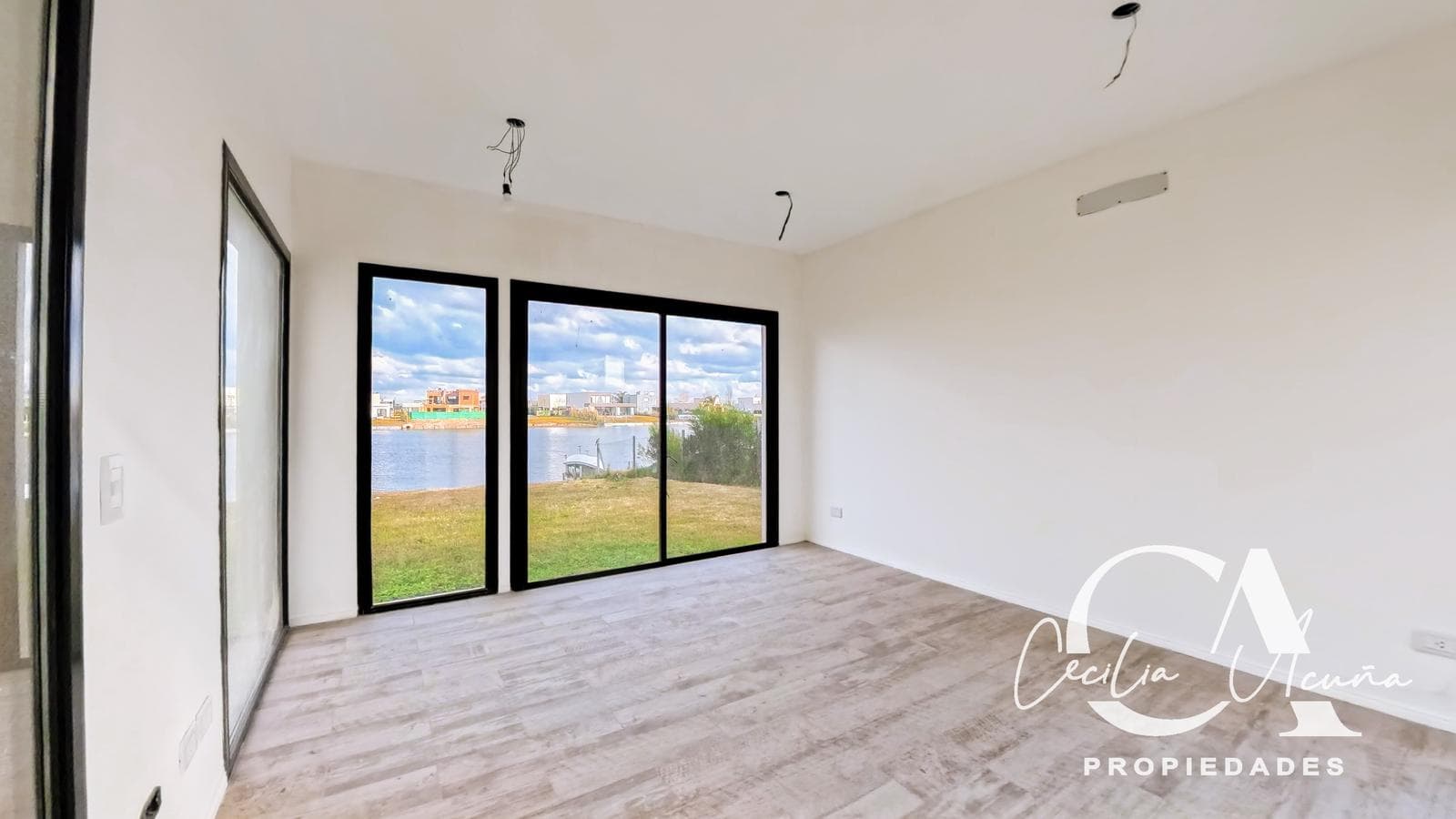 House for Sale in La Laguna, San Sebastián