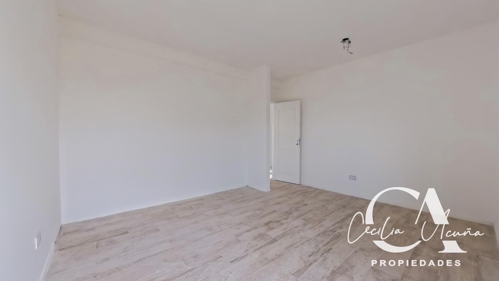 House for Sale in La Laguna, San Sebastián