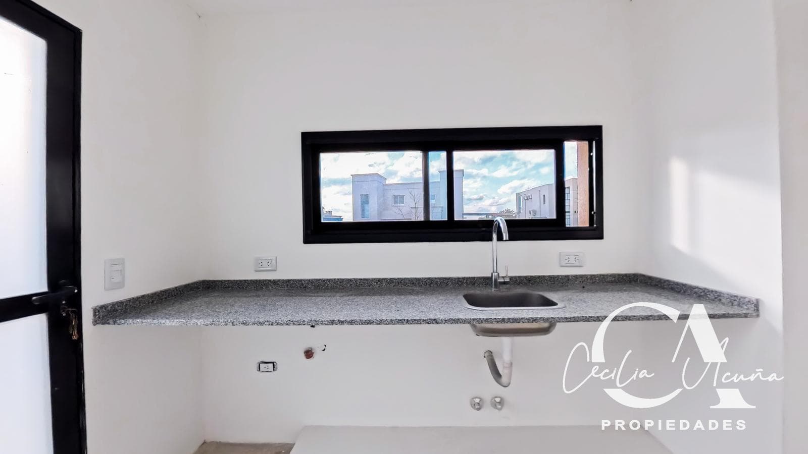 House for Sale in La Laguna, San Sebastián
