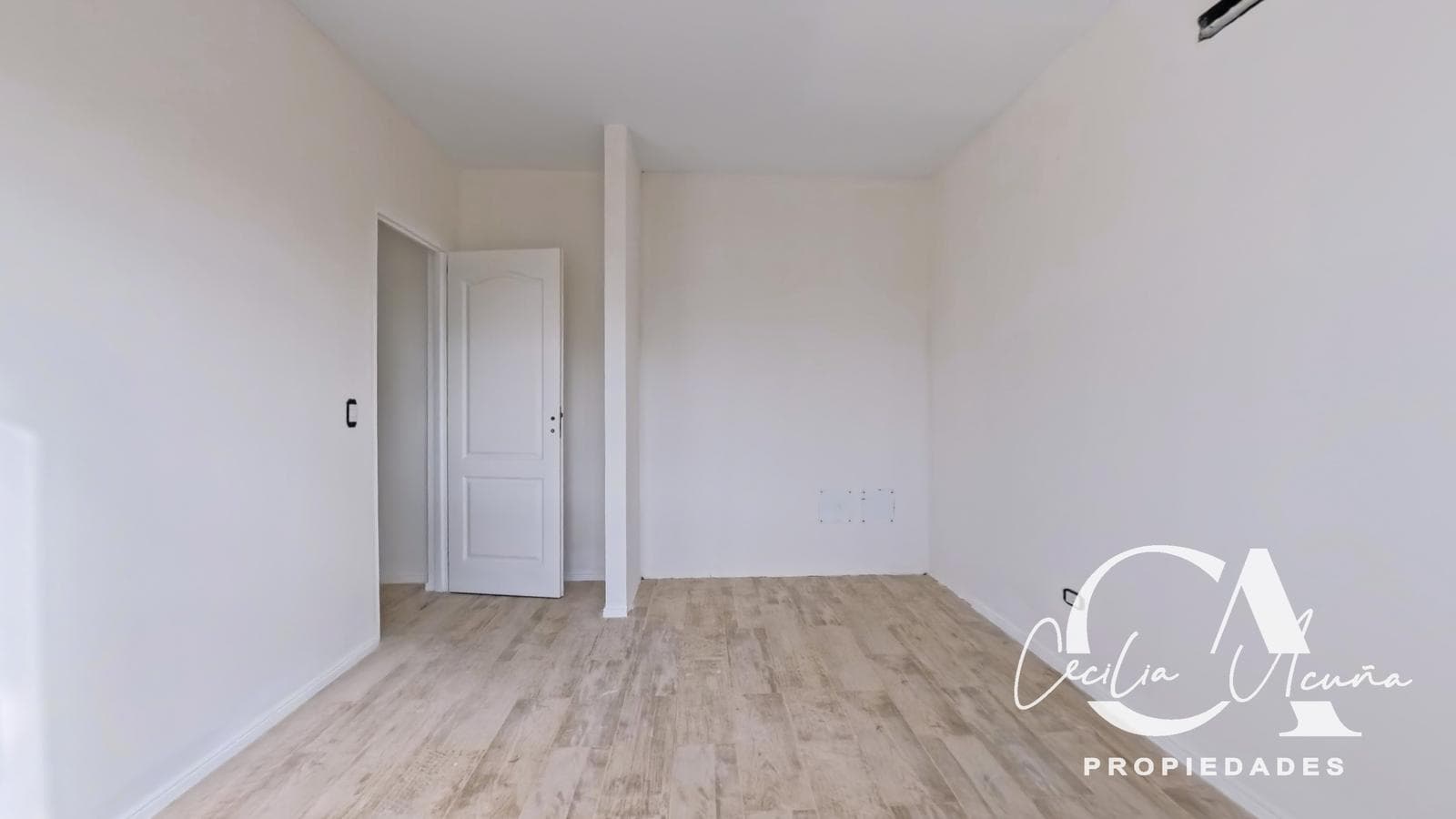 House for Sale in La Laguna, San Sebastián