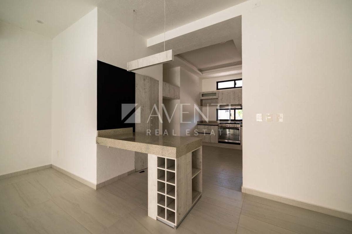 House for Sale and Rent, Rio Residencial, Cancún.