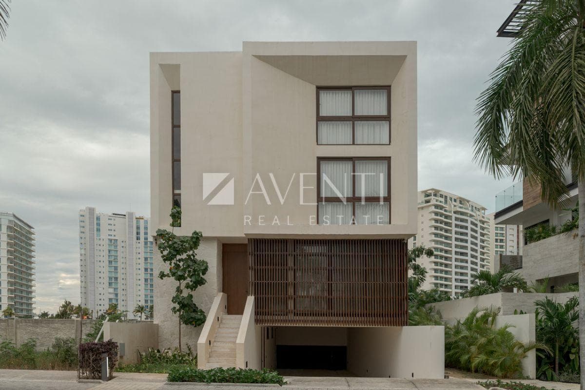 House for Sale, La Marina, Puerto Cancún