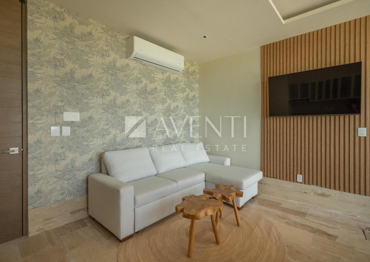 Apartment for sale in the Morelos District, Puerto Morelos, with an ocean view