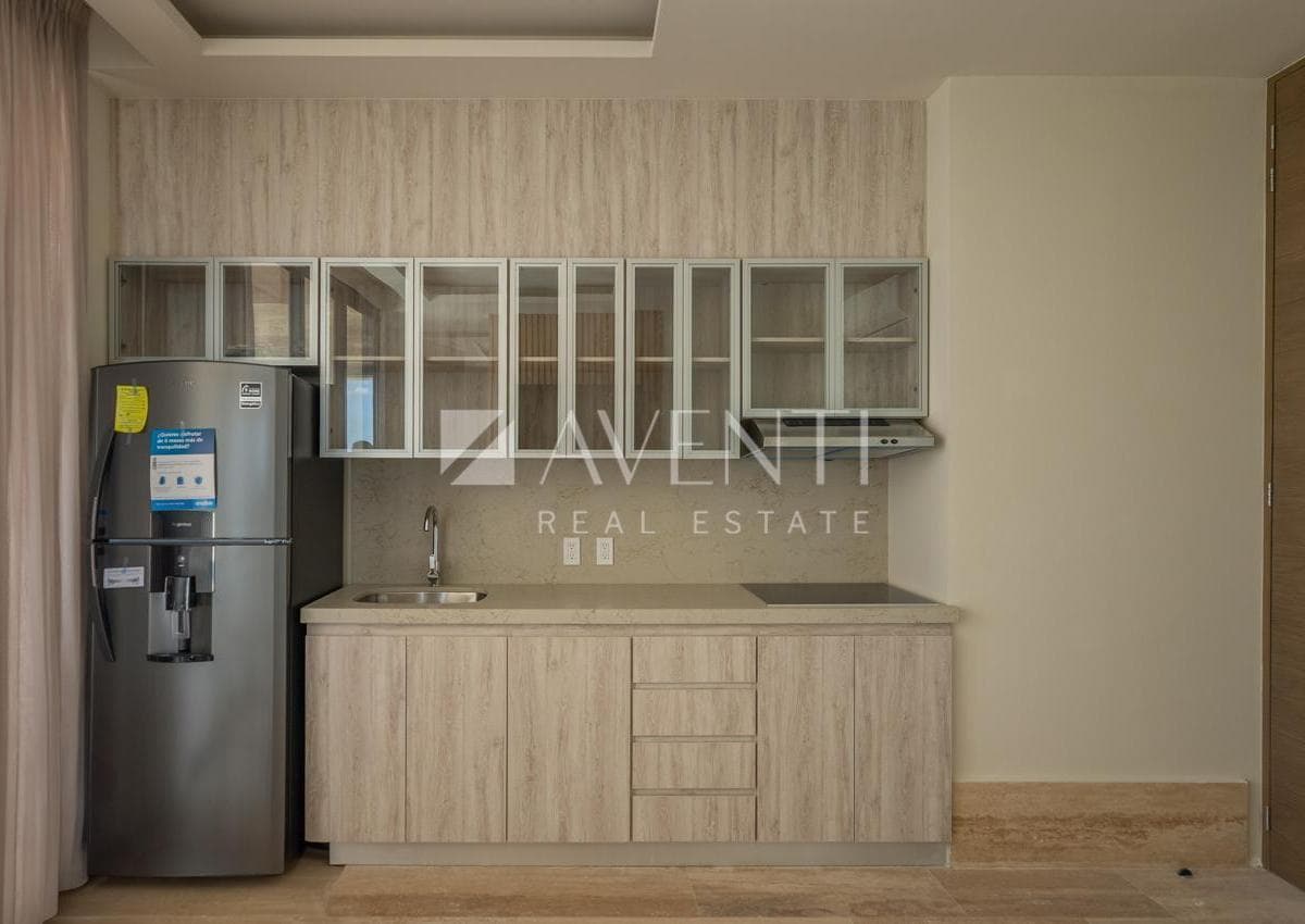 Apartment for sale in the Morelos District, Puerto Morelos, with an ocean view