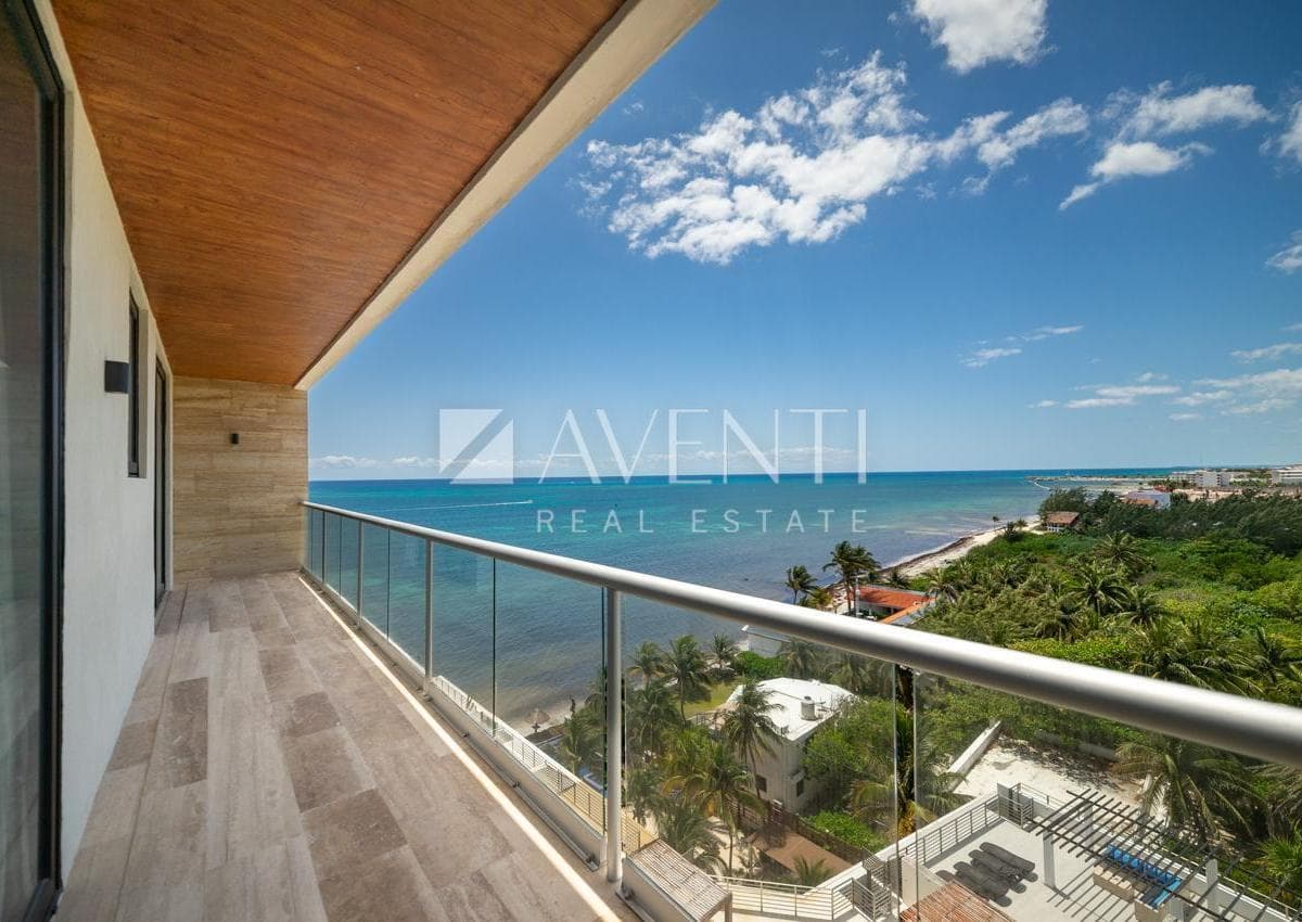 Apartment for sale in the Morelos District, Puerto Morelos, with an ocean view