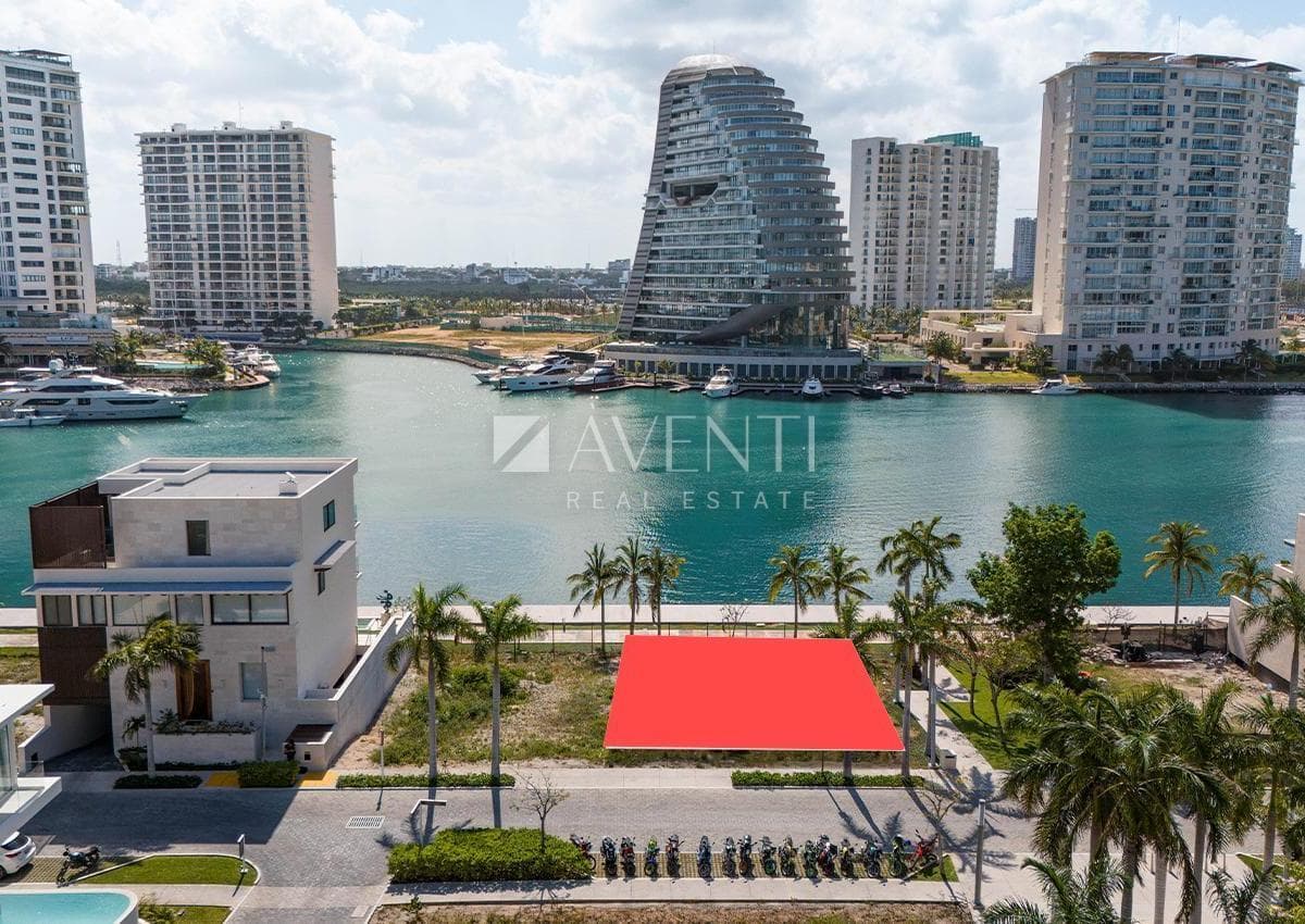 Land for Sale, La Marina Residencial, Cancún, Quintana Roo.