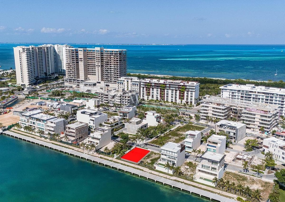 Land for Sale, La Marina Residencial, Cancún, Quintana Roo.