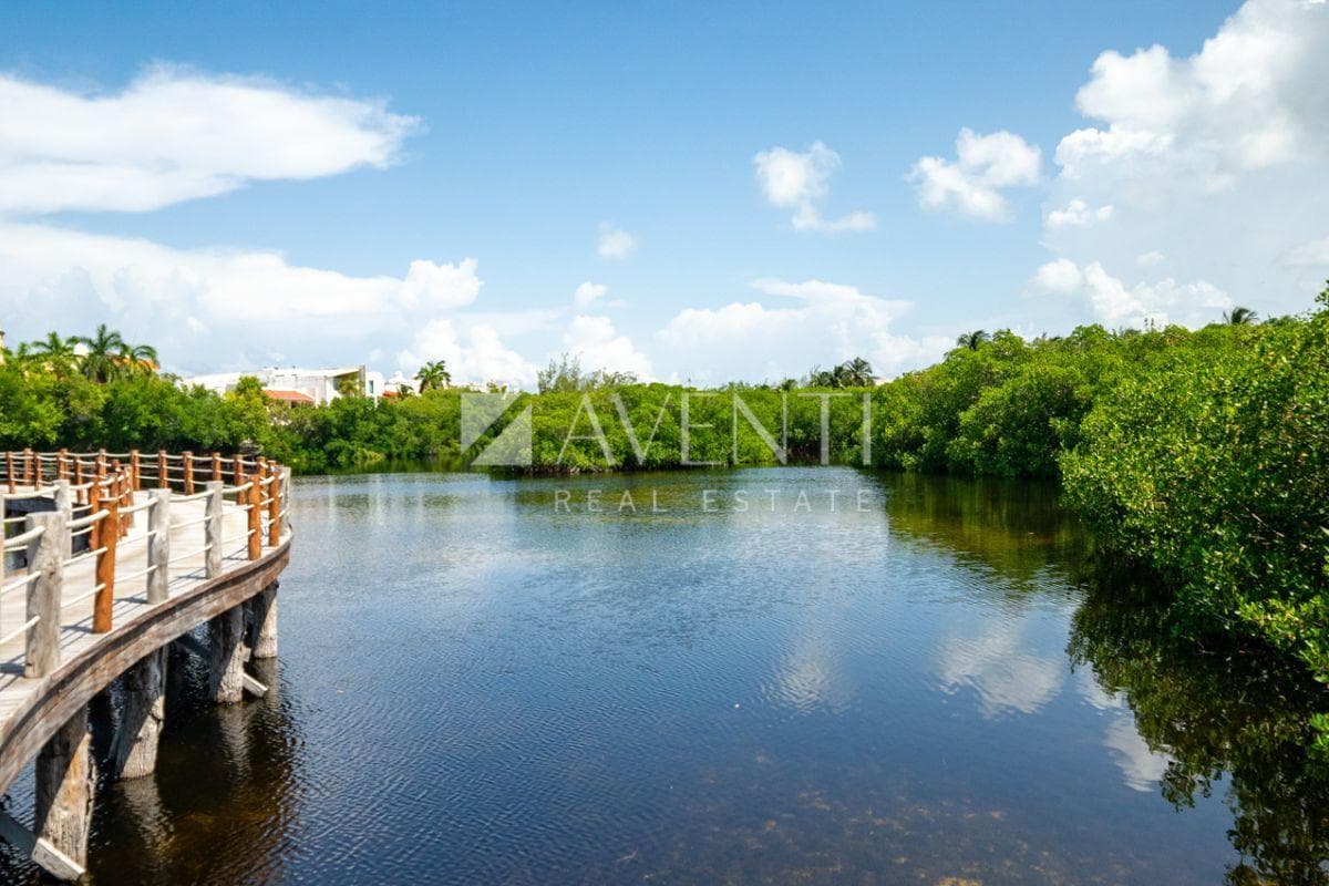 Residential Lot for Sale, Laguna 1, Puerto Cancún, Cancún