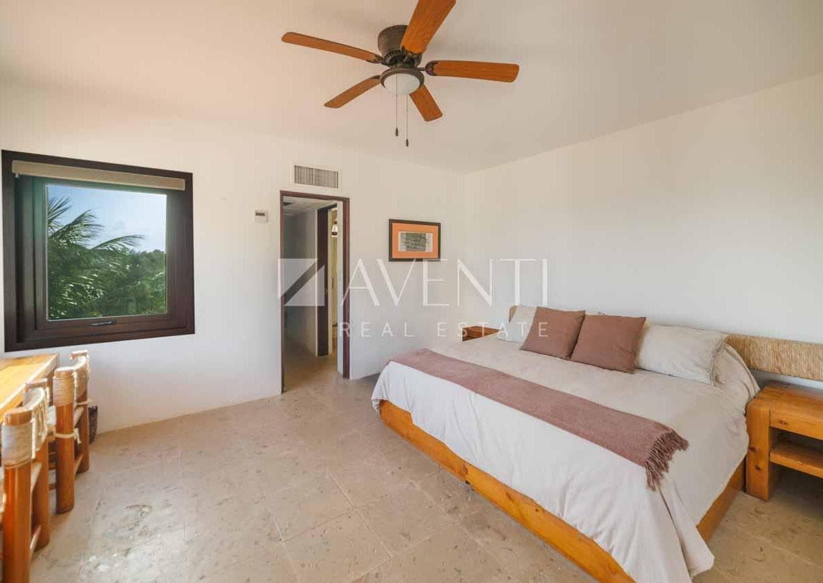 House for Sale in the Pok Ta Pok Residential Complex in Cancún's Hotel Zone
