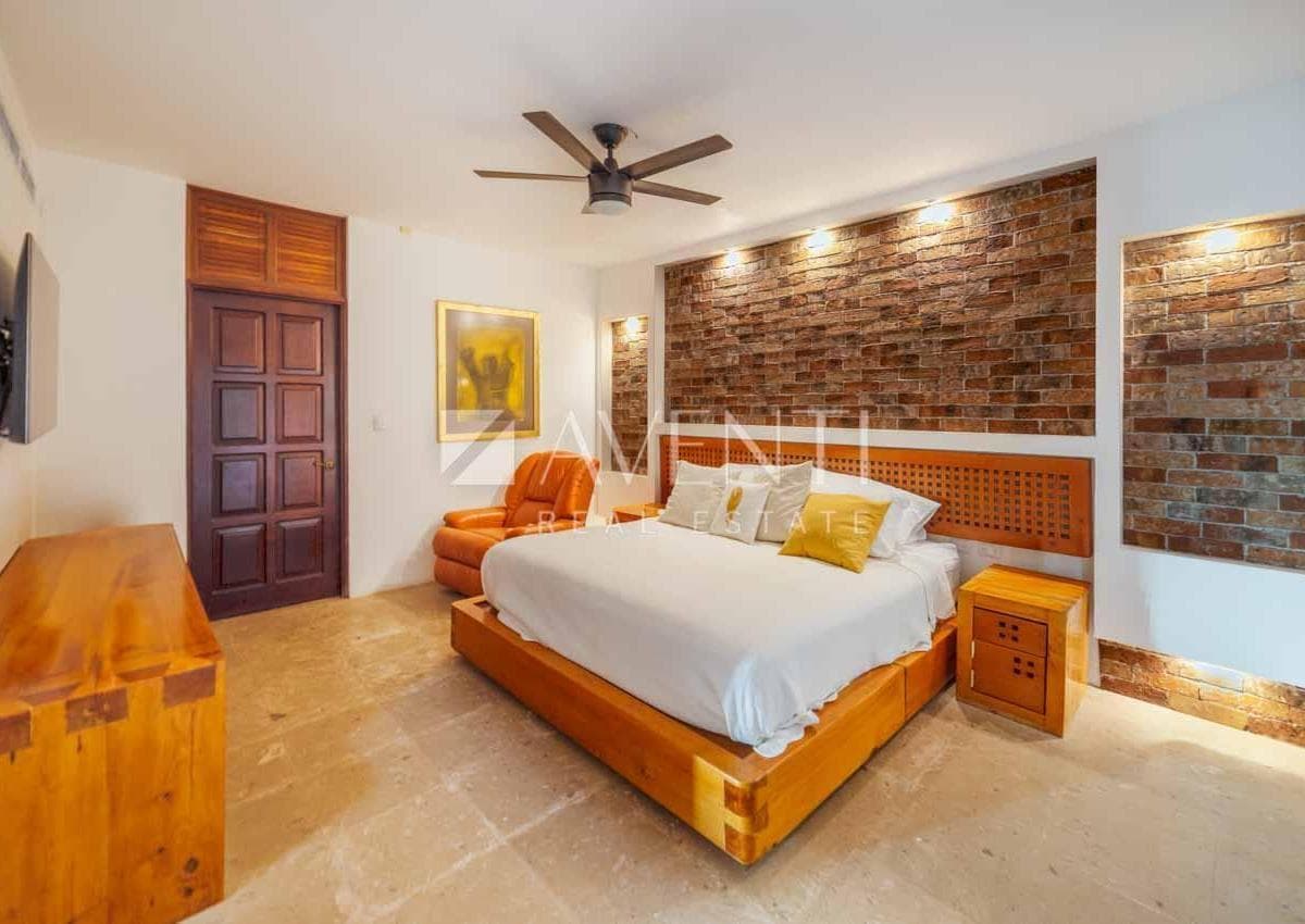 House for Sale in the Pok Ta Pok Residential Complex in Cancún's Hotel Zone