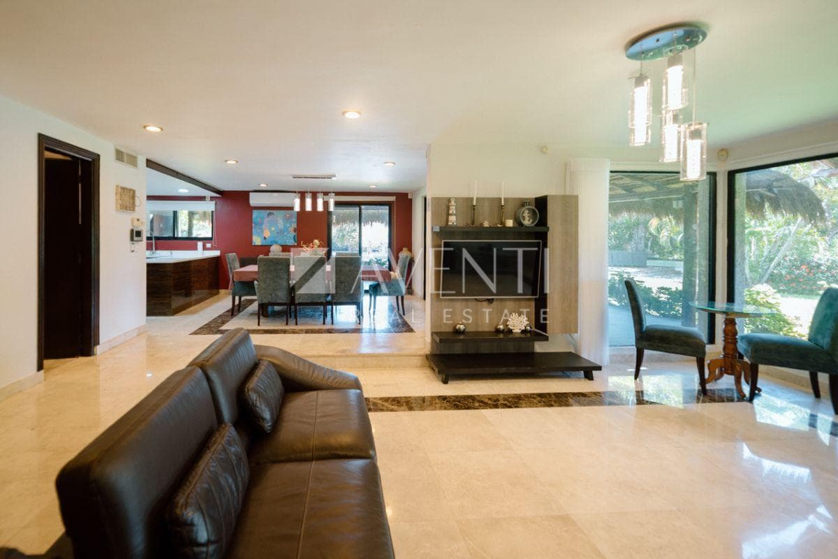 House for Sale, Villa Sicilia, Cancun Hotel Zone, Cancun