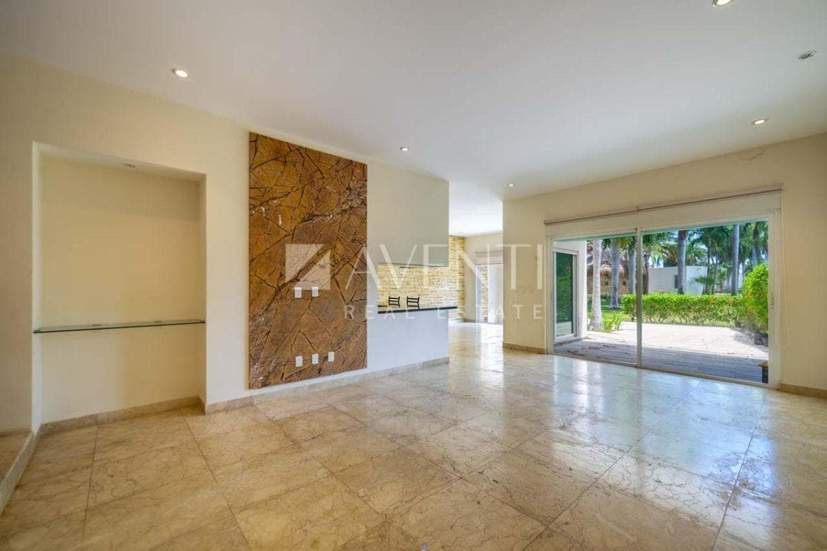 House for sale, Isla Dorada Residencial, Cancún.
