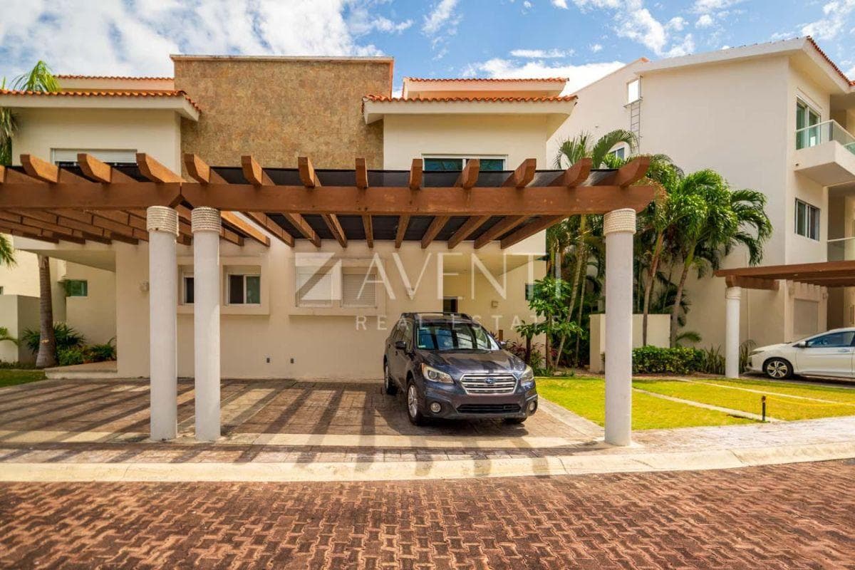 House for sale, Isla Dorada Residencial, Cancún.