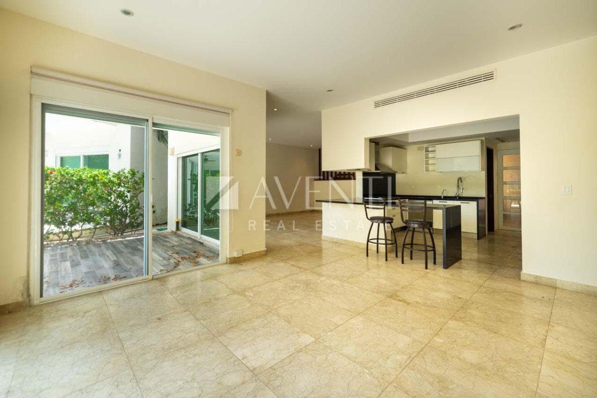 House for sale, Isla Dorada Residencial, Cancún.