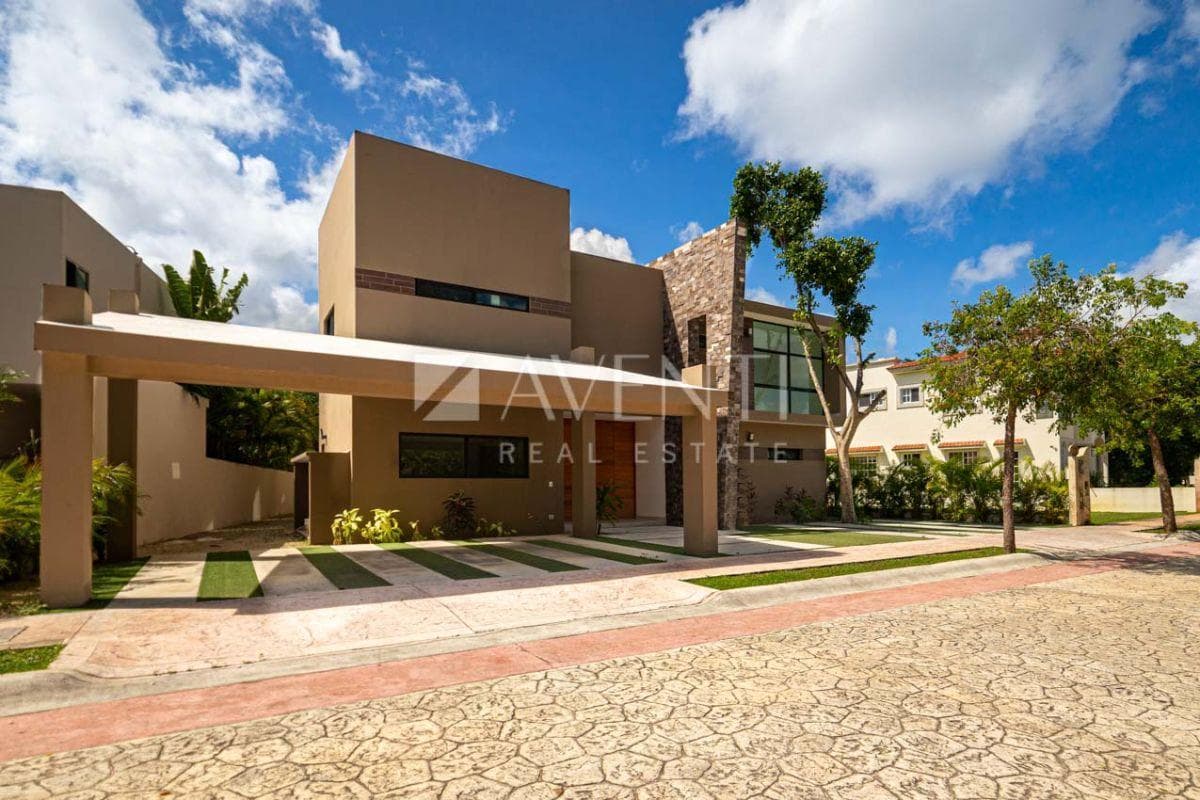 House for sale, Lagos del Sol, Cancún, Quintana Roo.