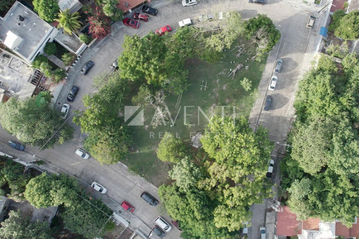 Mixed-use land for sale in SM3 in downtown Cancún