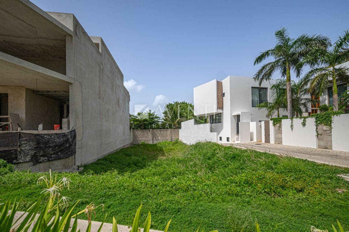 Lot for Sale, Laguna I, Puerto Cancún, Quintana Roo.