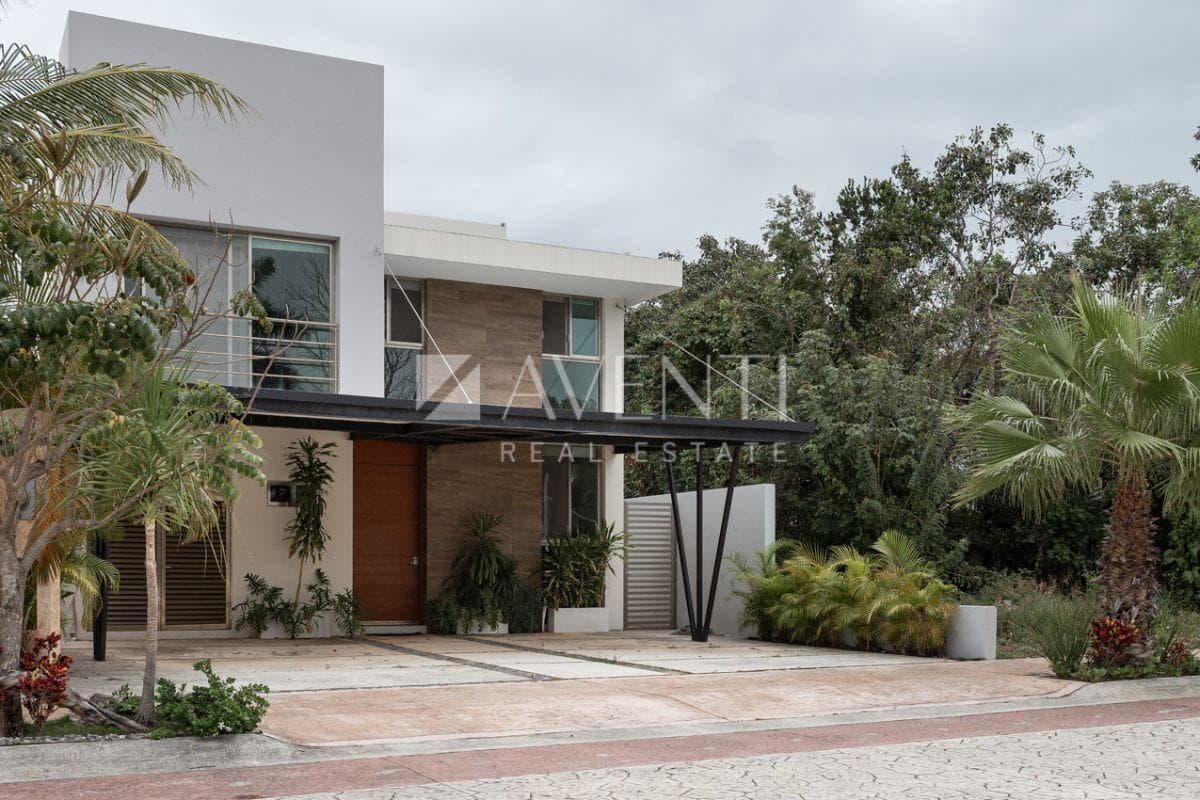 House for Sale/Rent, Lagos del Sol, Cancún