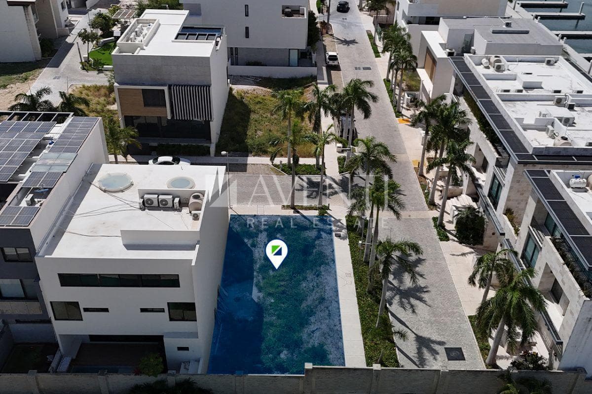 Residential Land for Sale, La Marina, Puerto Cancún