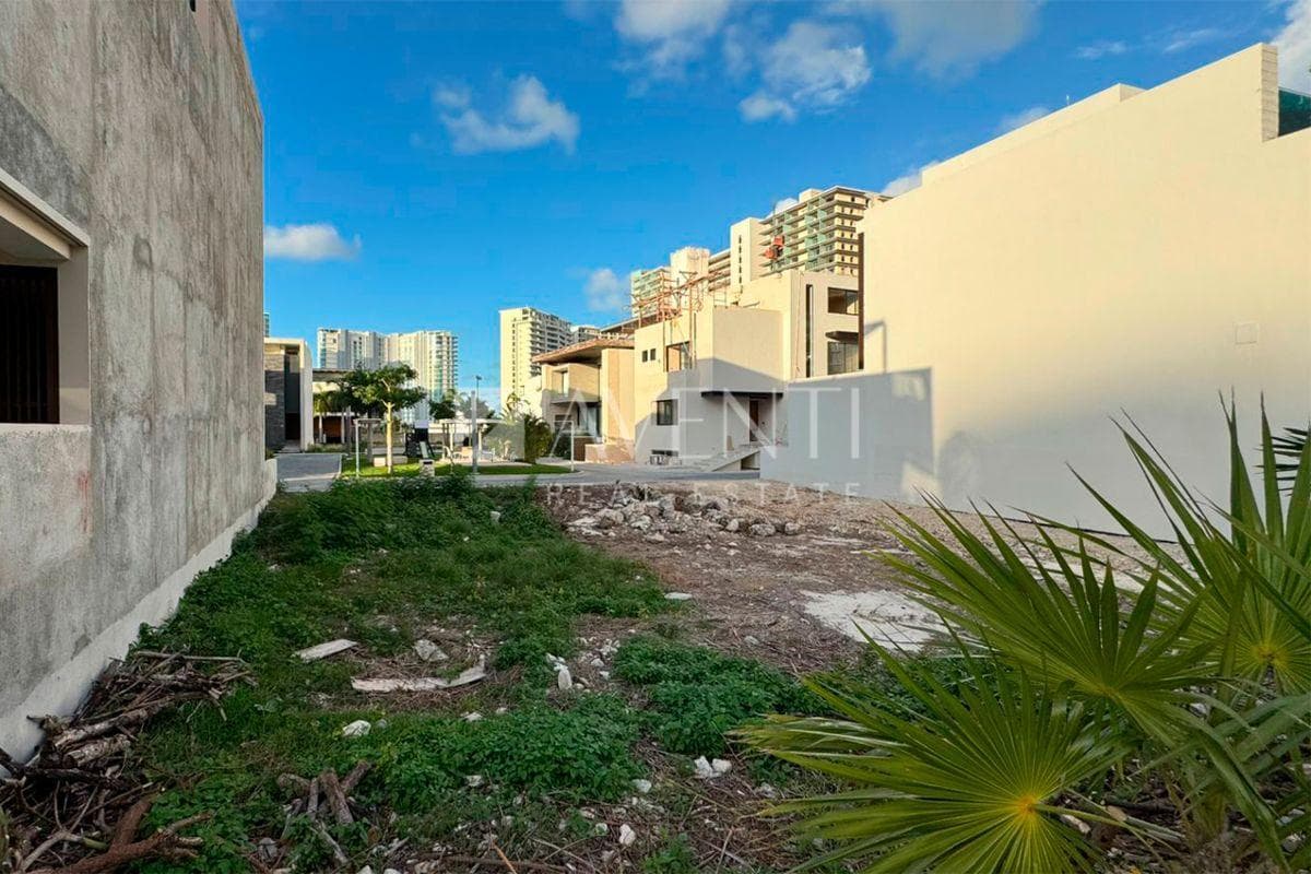 Residential Land for Sale, La Marina, Puerto Cancún