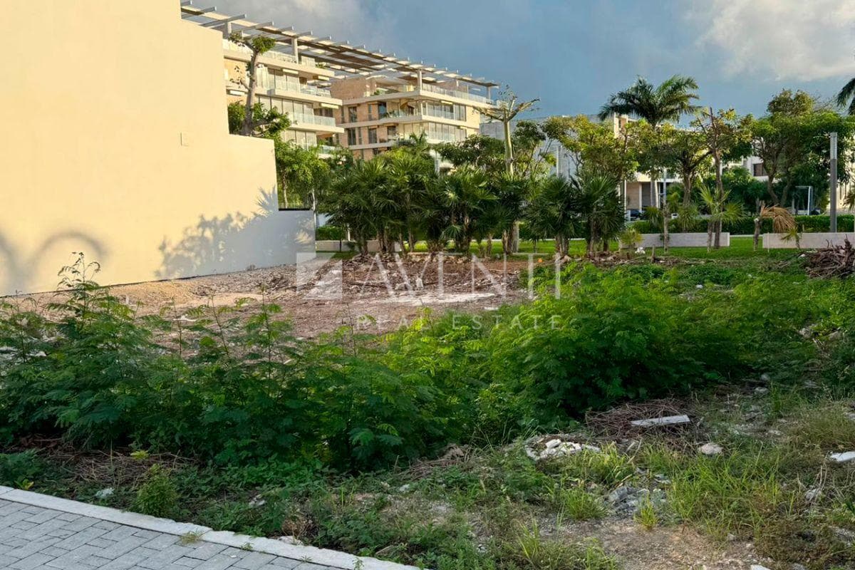 Residential Land for Sale, La Marina, Puerto Cancún