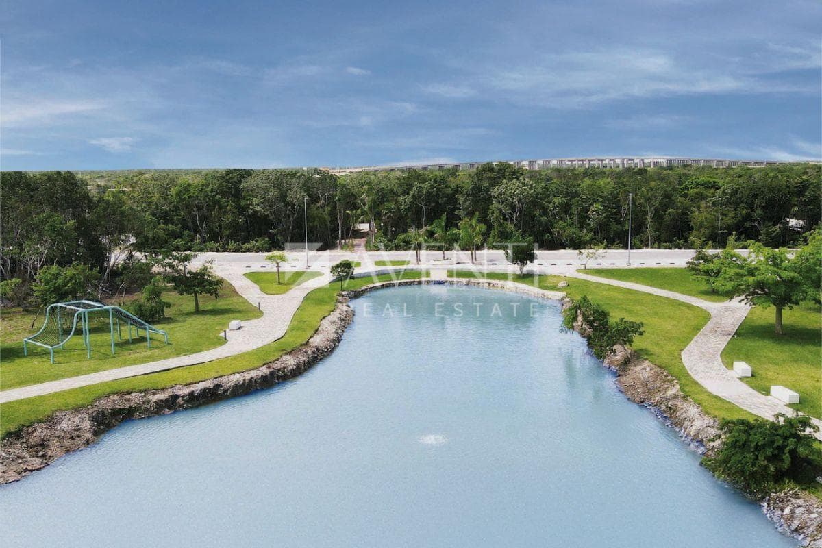 Residential Lot for Sale, Lausana, Carretera Colosio, Cancún