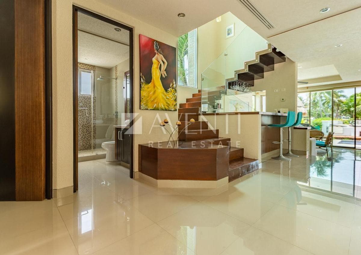 House for Sale, Isla Dorada Residential Complex, Cancún.