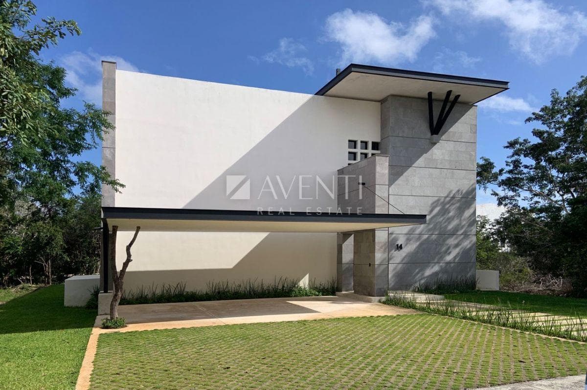 House for Sale, Country Club, Cancún, Quintana Roo.